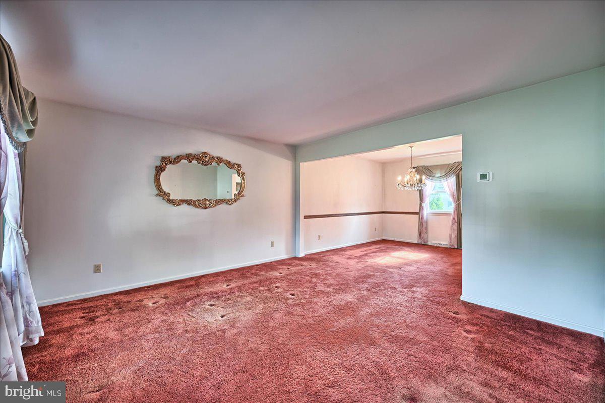 1807 North Eden Road Lancaster, PA 17601 - Photo 8 of 43