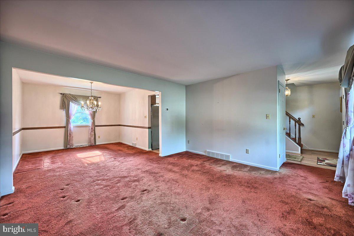 1807 North Eden Road Lancaster, PA 17601 - Photo 9 of 43