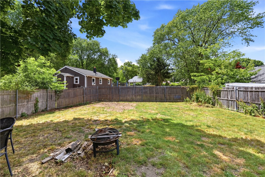 1349 West Shore Road Warwick, RI 02889 - Photo 11 of 11