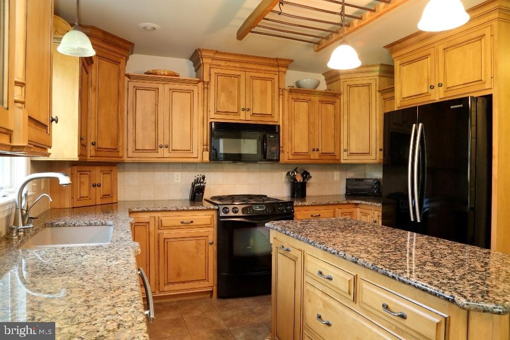 13 Jared Place Lititz, PA 17543 - Photo 8 of 33