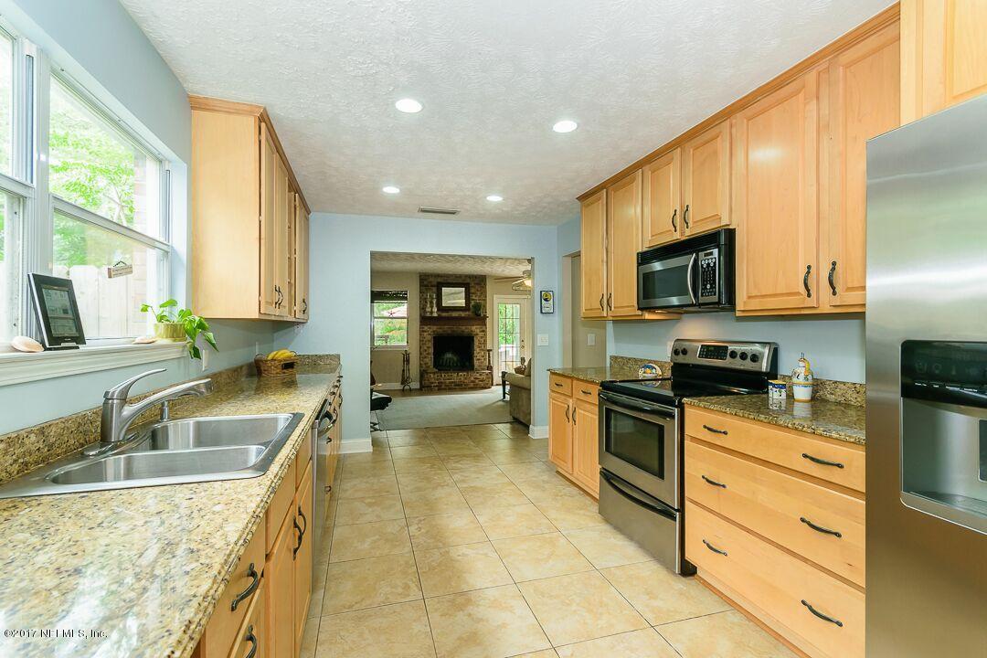 700 Lincoln Road Neptune Beach, FL 32266 - Photo 11 of 26 076