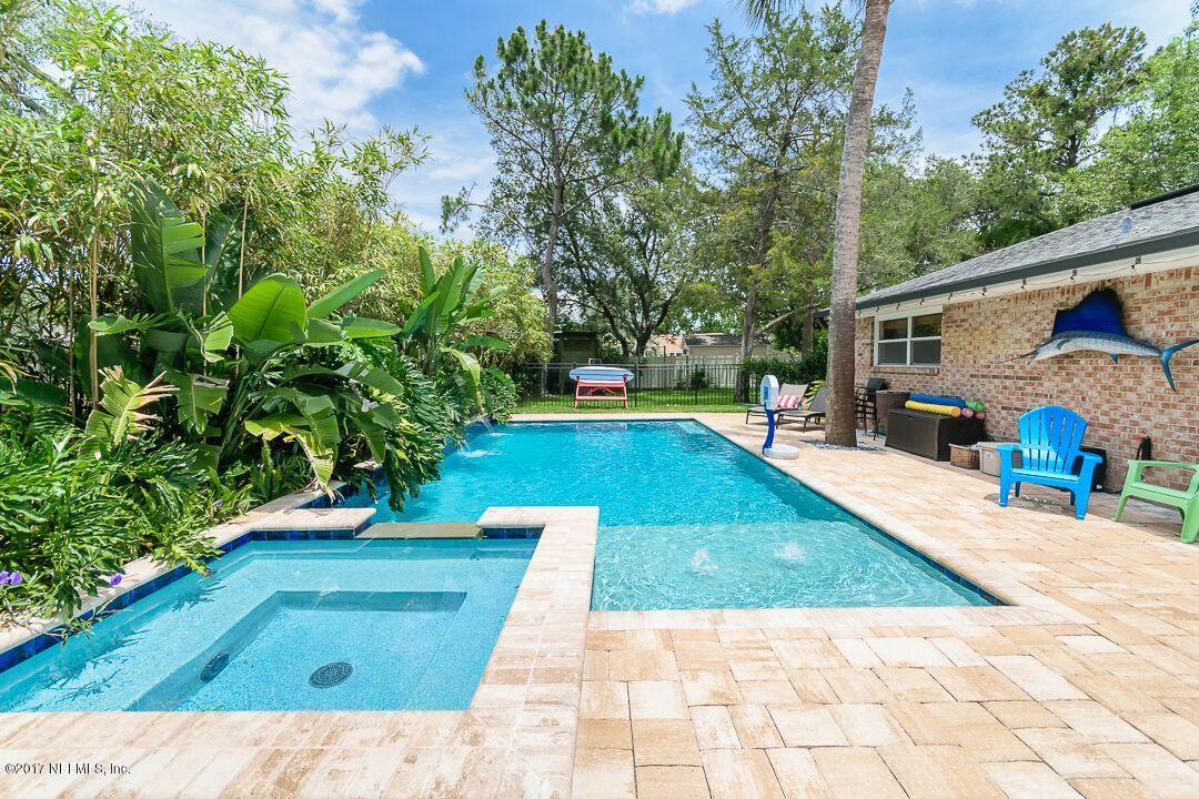 700 Lincoln Road Neptune Beach, FL 32266 - Photo 21 of 26 086