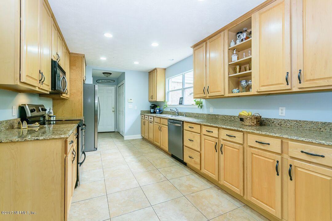 700 Lincoln Road Neptune Beach, FL 32266 - Photo 10 of 26 075