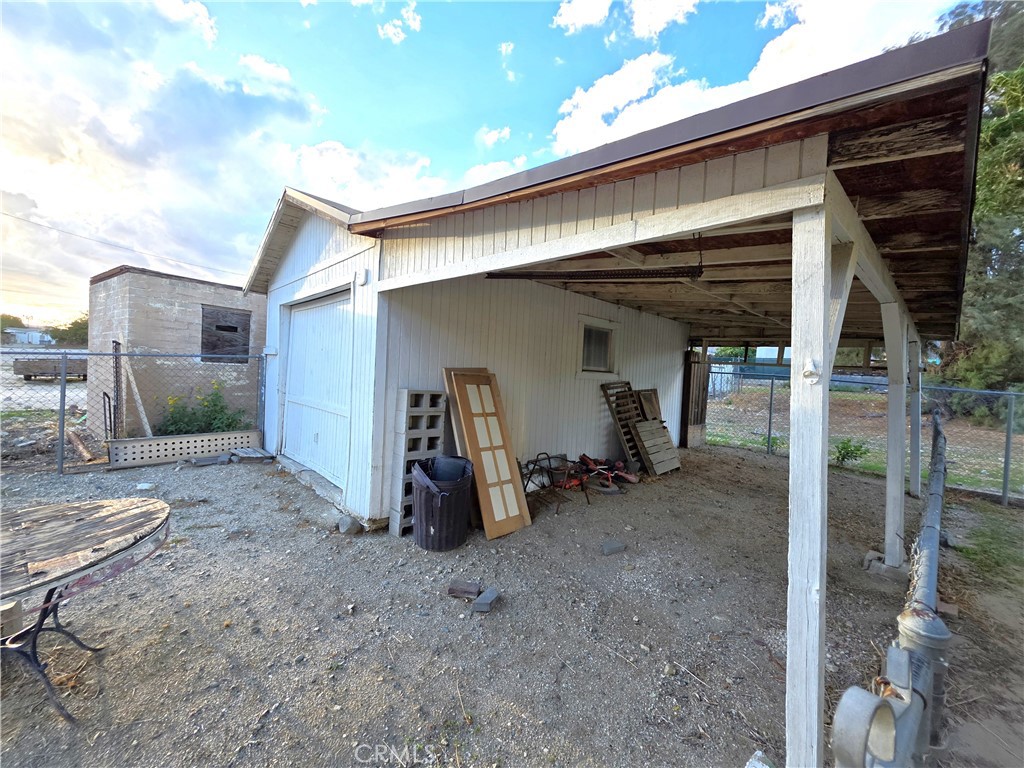 14055 Palm Street Cabazon, CA 92230 - Photo 8 of 22 a view of a garage