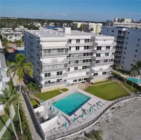 a view of a backyard with plants