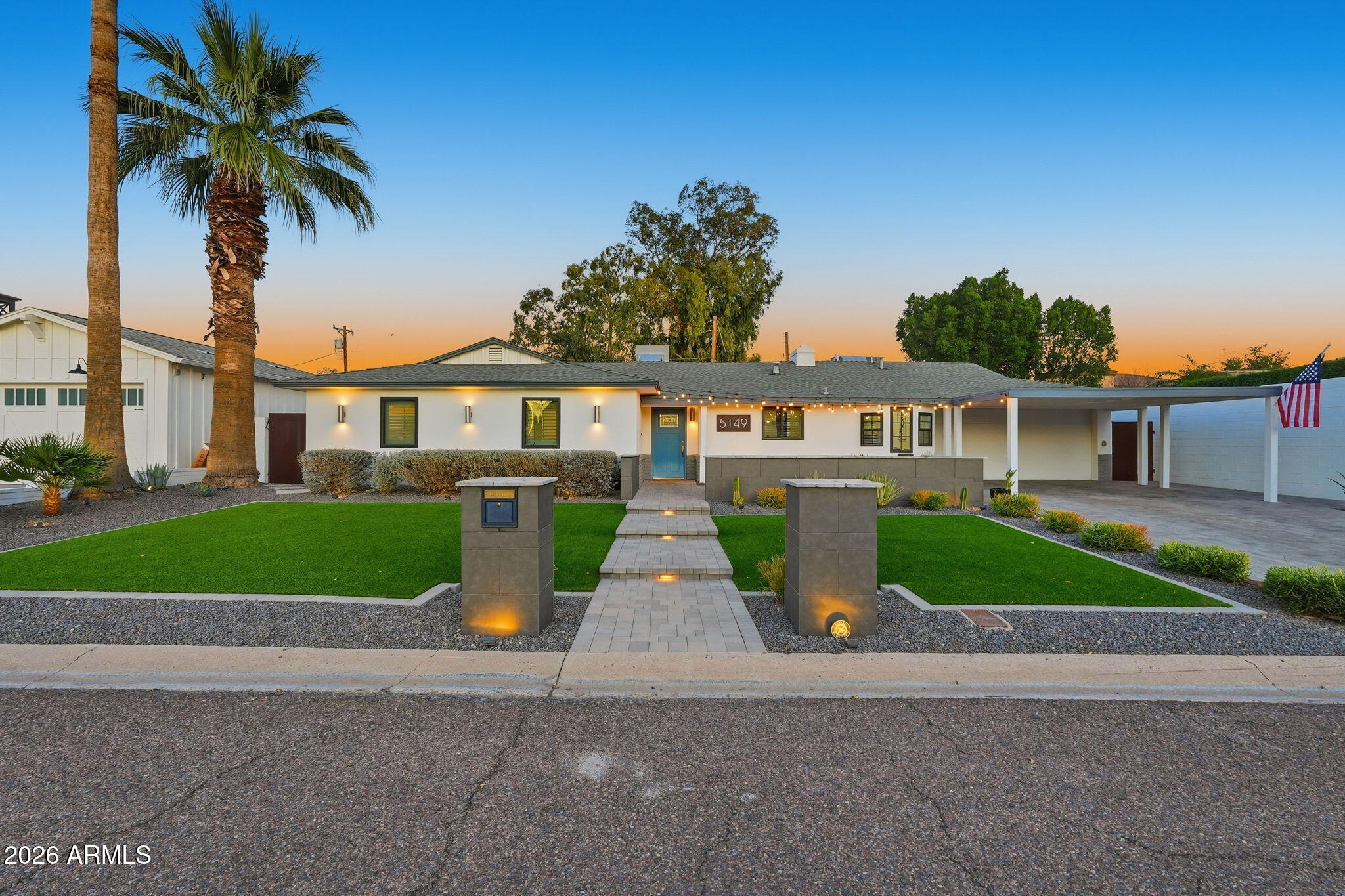 5149 North 34th Street Phoenix, AZ 85018 - Photo 2 of 70 2