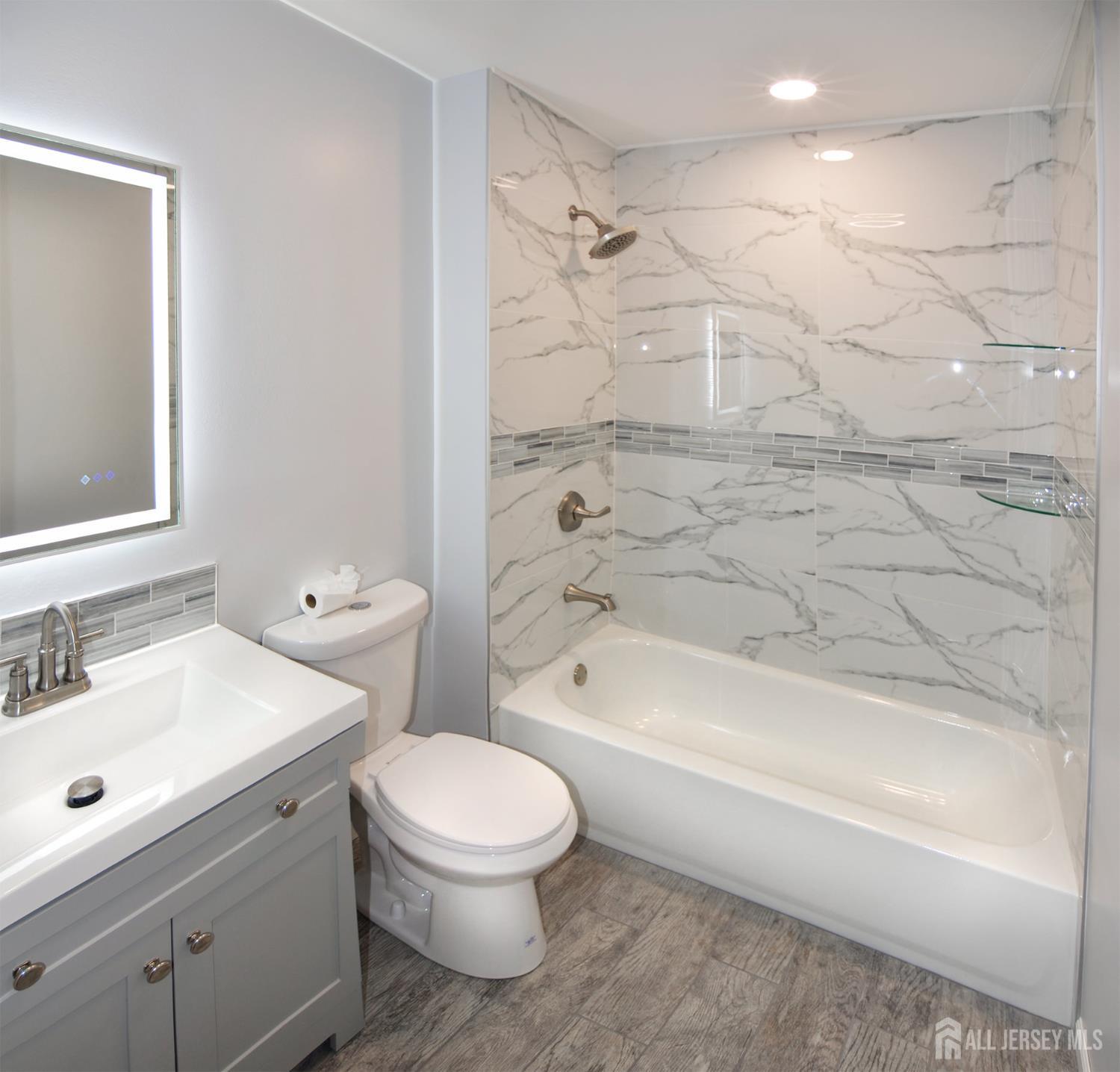 55 Bridge Street Sewaren, NJ 07077 - Photo 6 of 28