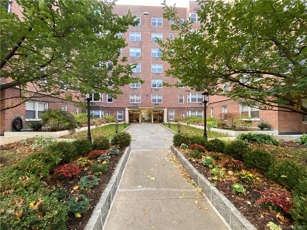 120 East Hartsdale Avenue, Unit 3K, Hartsdale, NY 10530 Compass