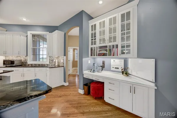 $1,024,000 | 16495 Pecan Drive, Lebanon, MO 65536