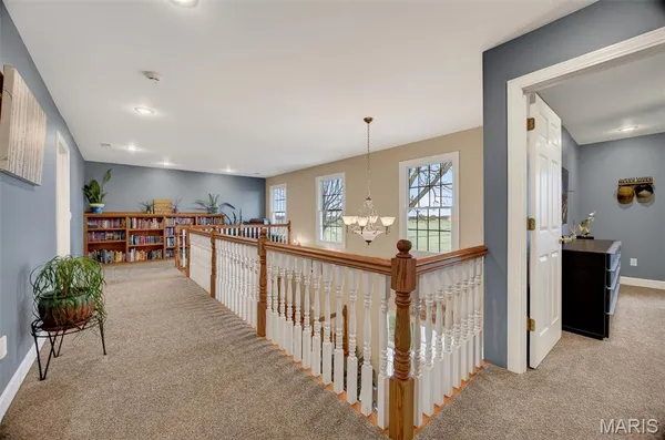 $1,024,000 | 16495 Pecan Drive, Lebanon, MO 65536