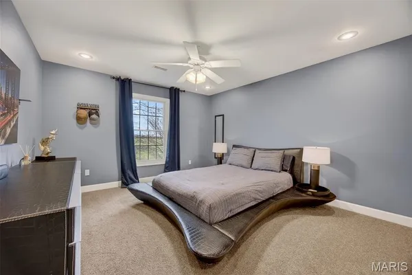 $1,024,000 | 16495 Pecan Drive, Lebanon, MO 65536