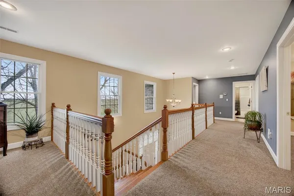 $1,024,000 | 16495 Pecan Drive, Lebanon, MO 65536
