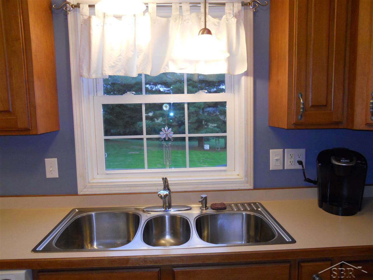 3283 South Kirk Road Vassar, MI 48768 - Photo 7 of 53 31261873-6.JPG
