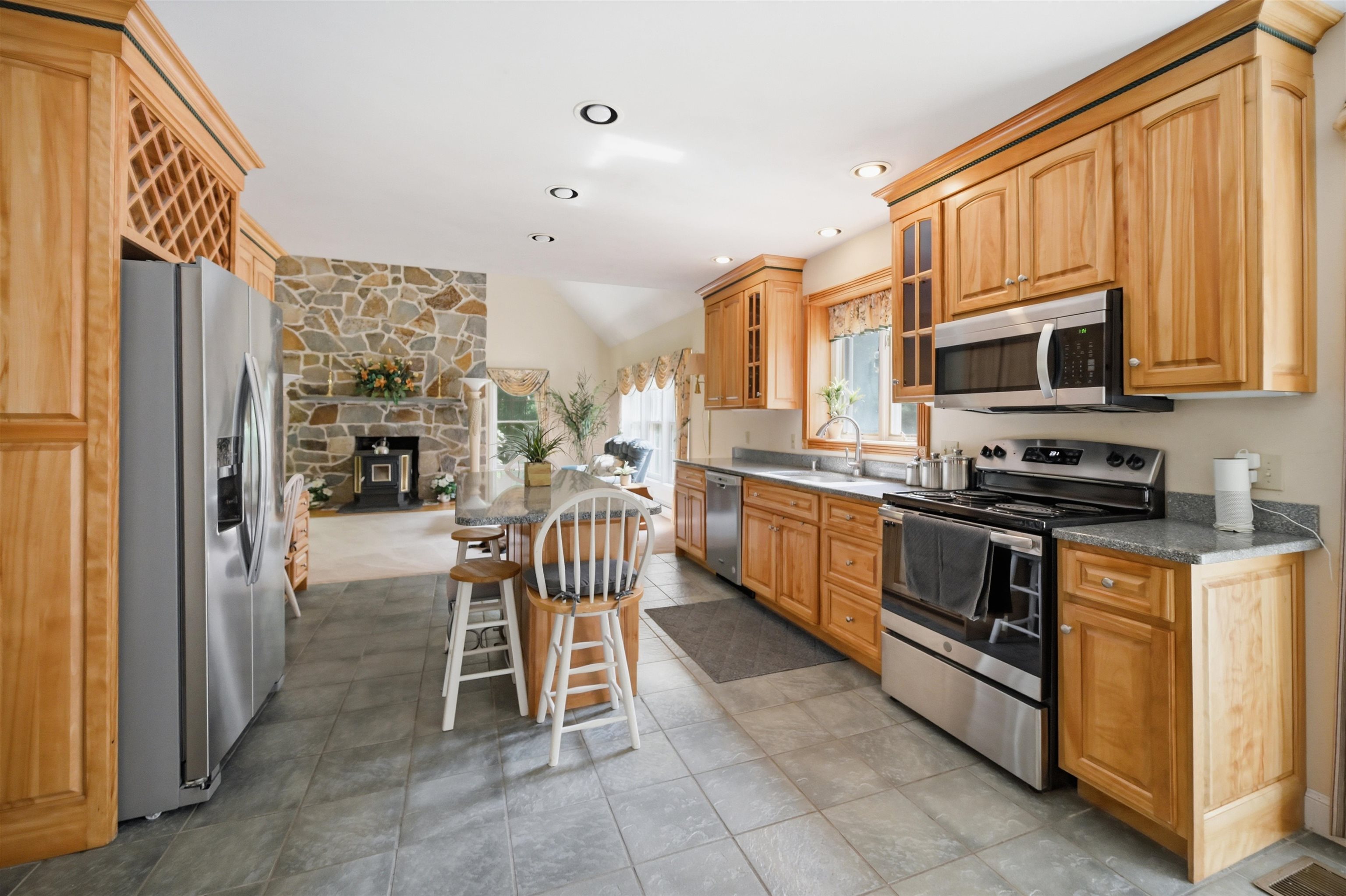 7 Mankill Brook Road Plaistow, NH 03865 - Photo 9 of 60