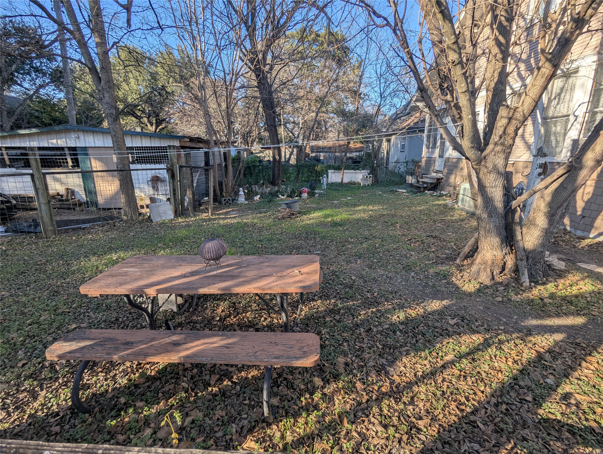 502 West 10th Street Taylor, TX 76574 - Photo 32 of 34