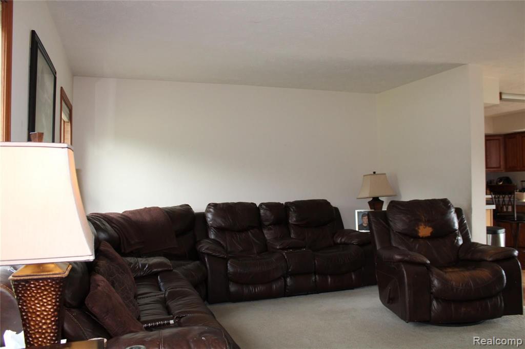 7203 Coldwater Road Flushing, MI 48433 - Photo 19 of 72