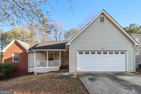 $1,895 | 7134 Hazelwood Drive, Rex, GA 30273