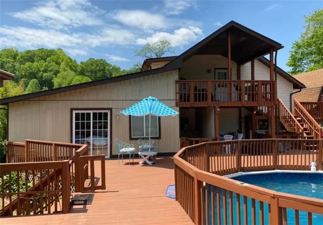 $537,000 | 2216 North Camp Run Road, Fombell, PA 16123