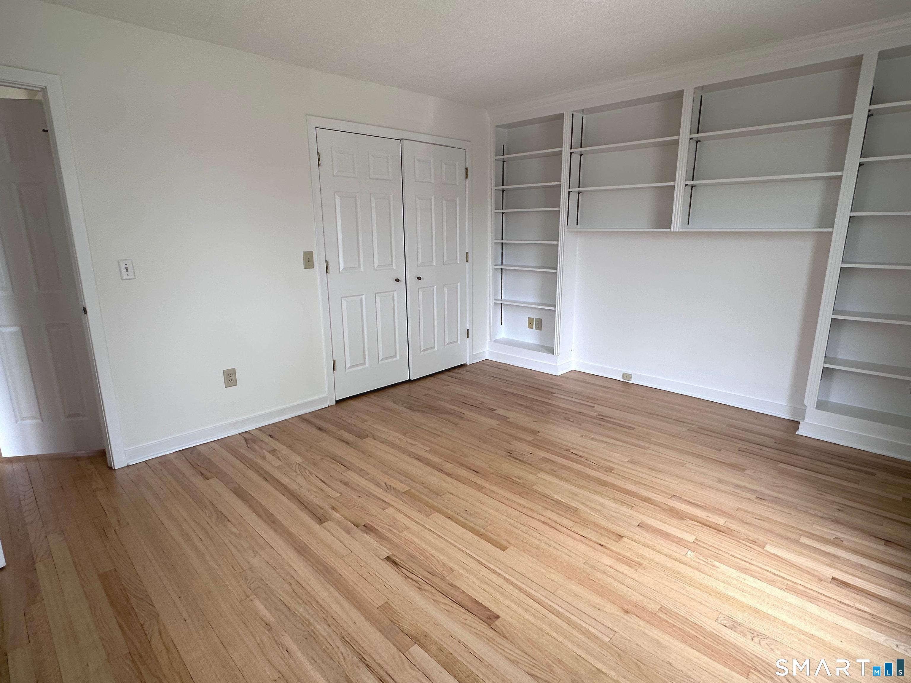 166 Glengarry Road, Unit 166 Fairfield, CT 06825 - Photo 10 of 39