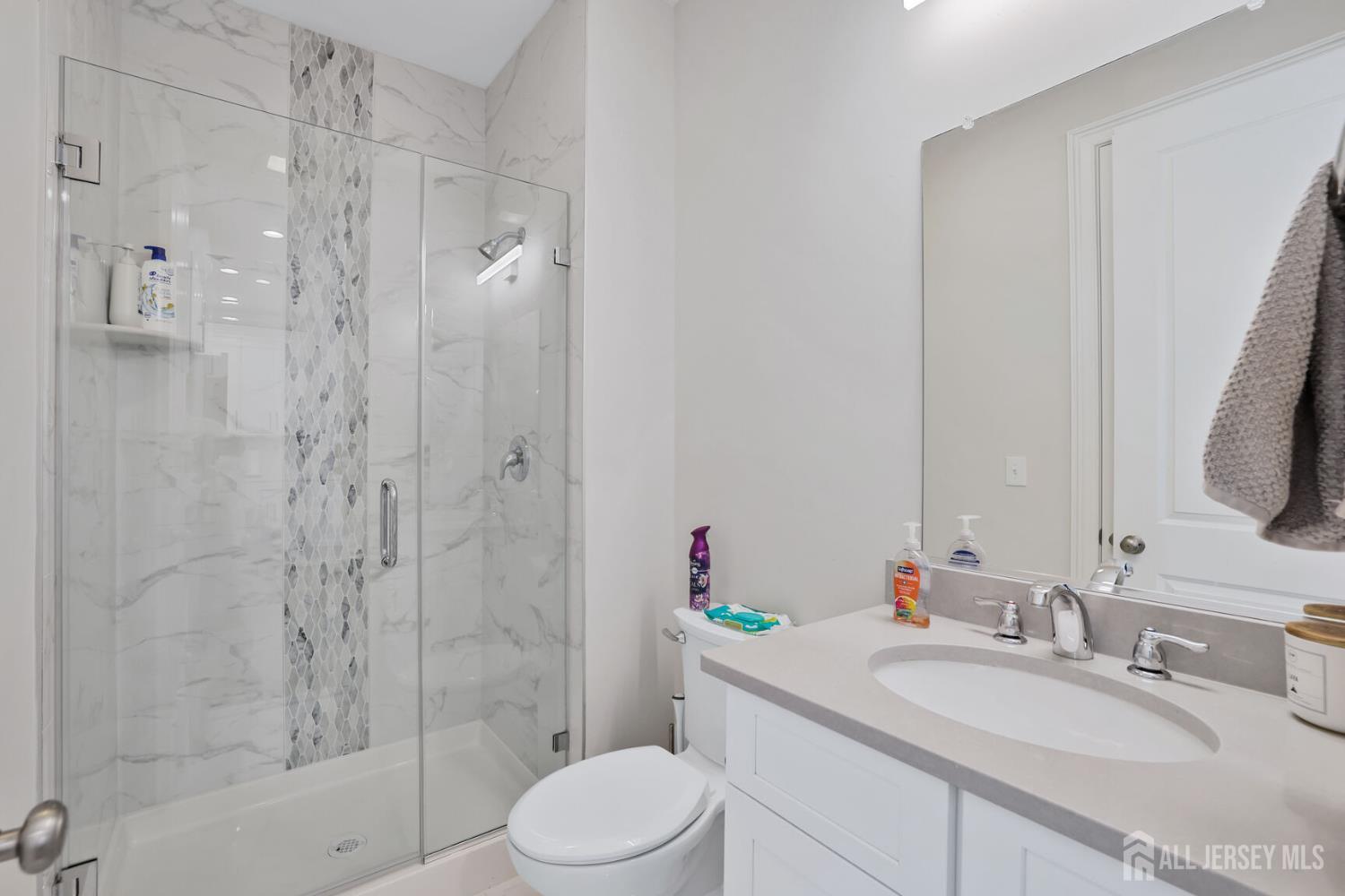 56 Philo Boulevard Edison, NJ 08837 - Photo 19 of 31