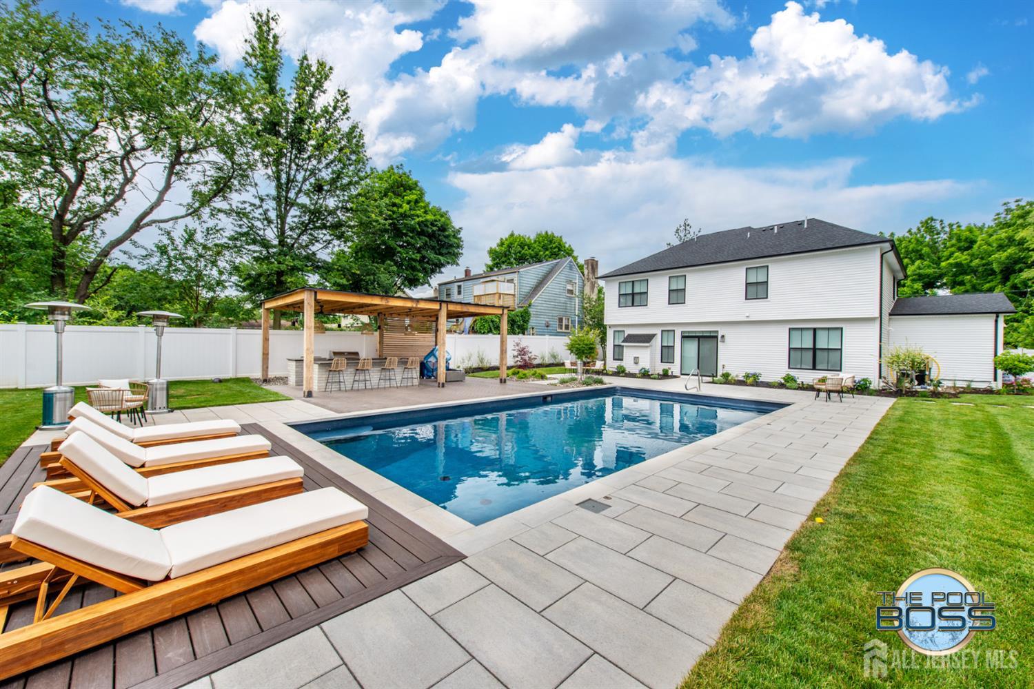 56 Philo Boulevard Edison, NJ 08837 - Photo 8 of 31