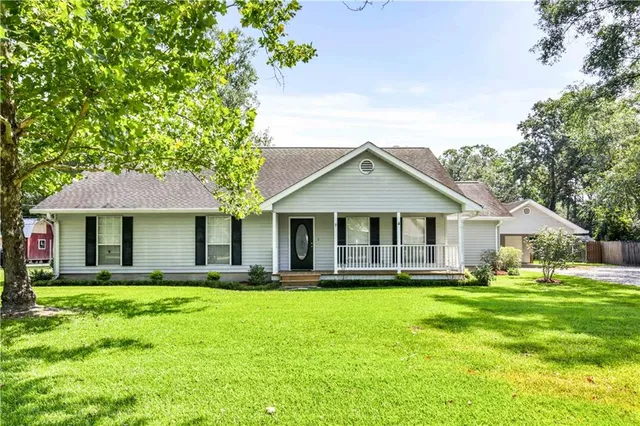 $300,000 | 41198 Rolling Hill Road, Hammond, LA 70403