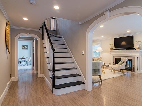 172 Kirkstall Road Newton, MA 02460 - Photo 3 of 10 Gallery Image 3