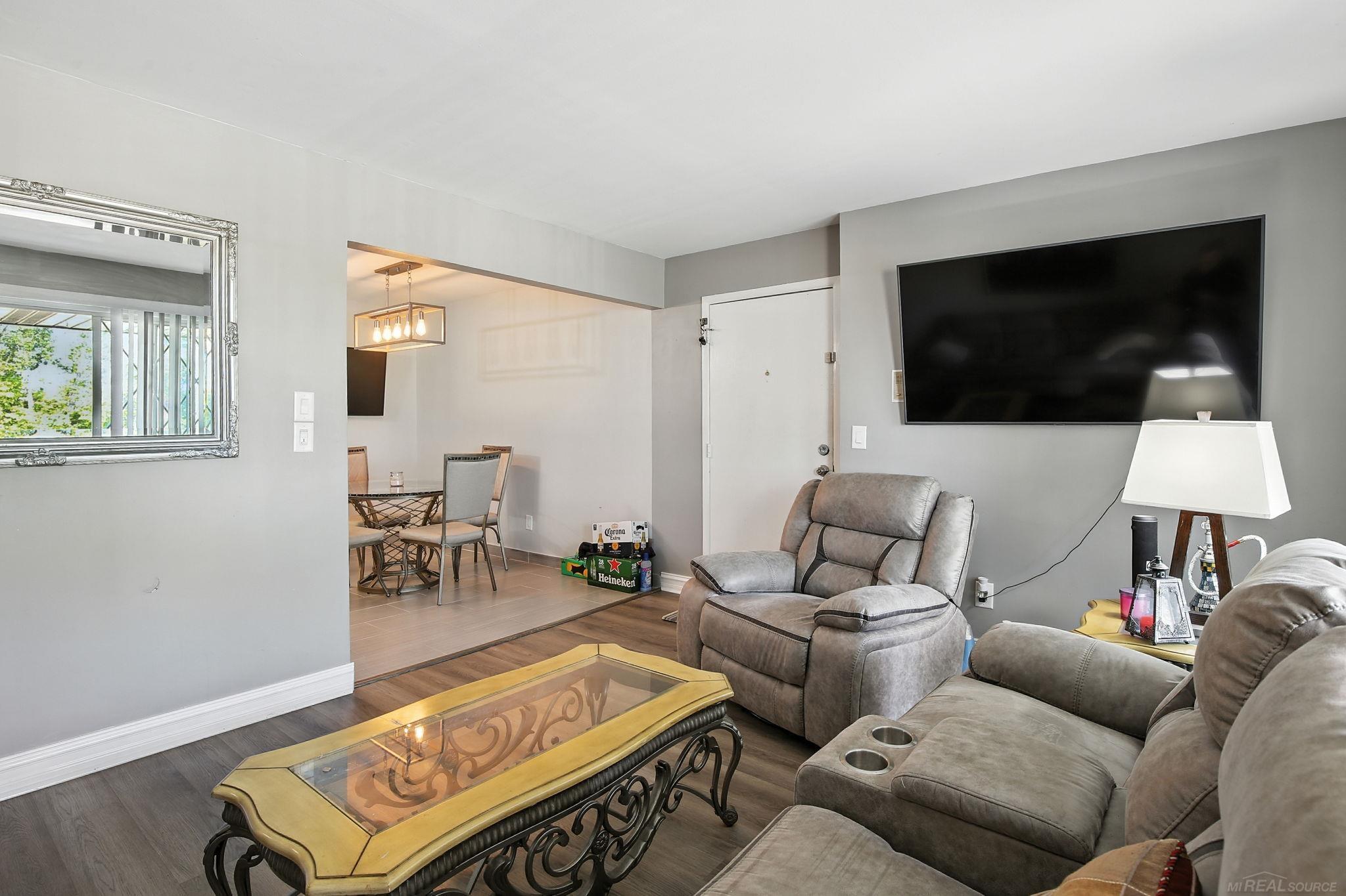 29313 Hayes Road, Unit 39 Warren, MI 48088 - Photo 12 of 25