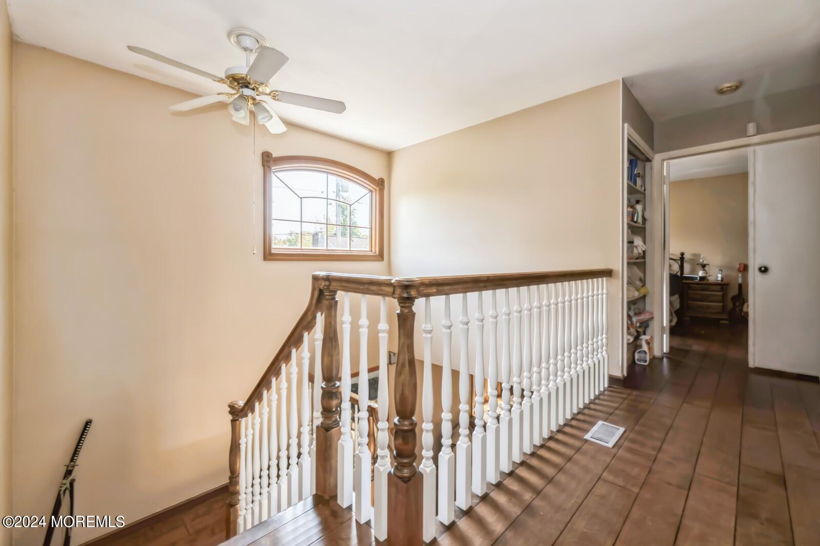 28 Quail Road Jackson, NJ 08527 - Photo 9 of 16 Open Foyer