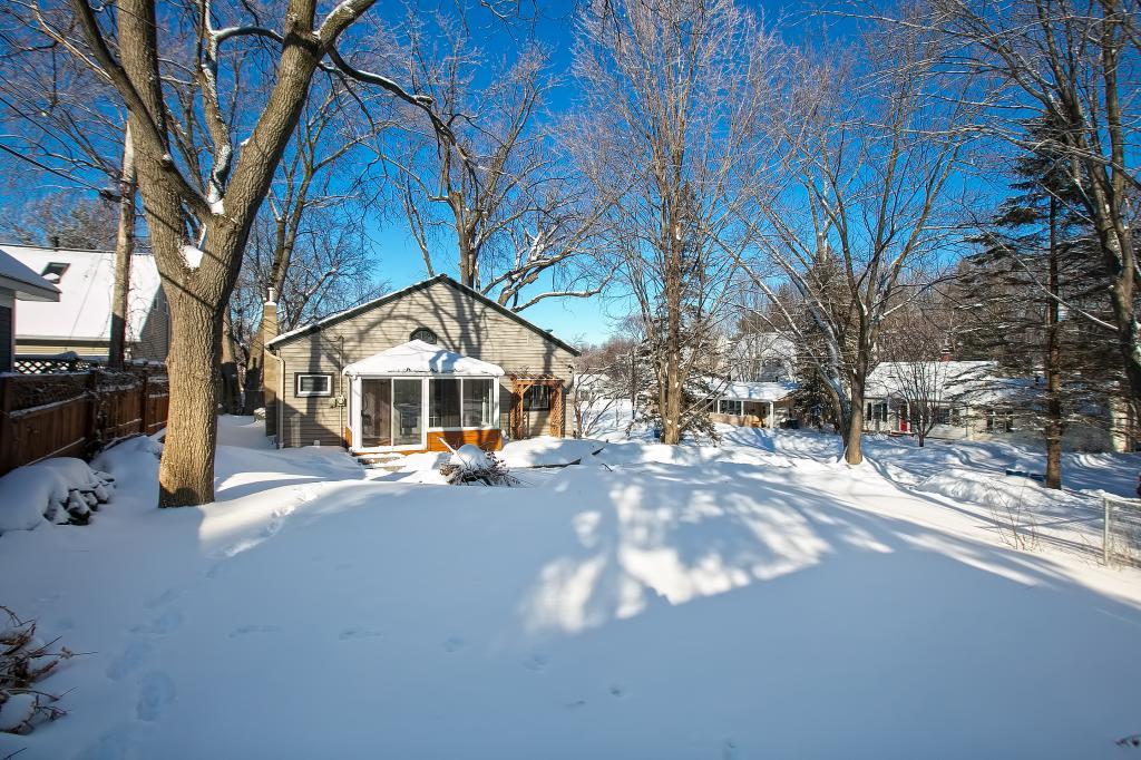 220 Bell Street Excelsior, MN 55331 - Photo 2 of 17 Gallery Image 2