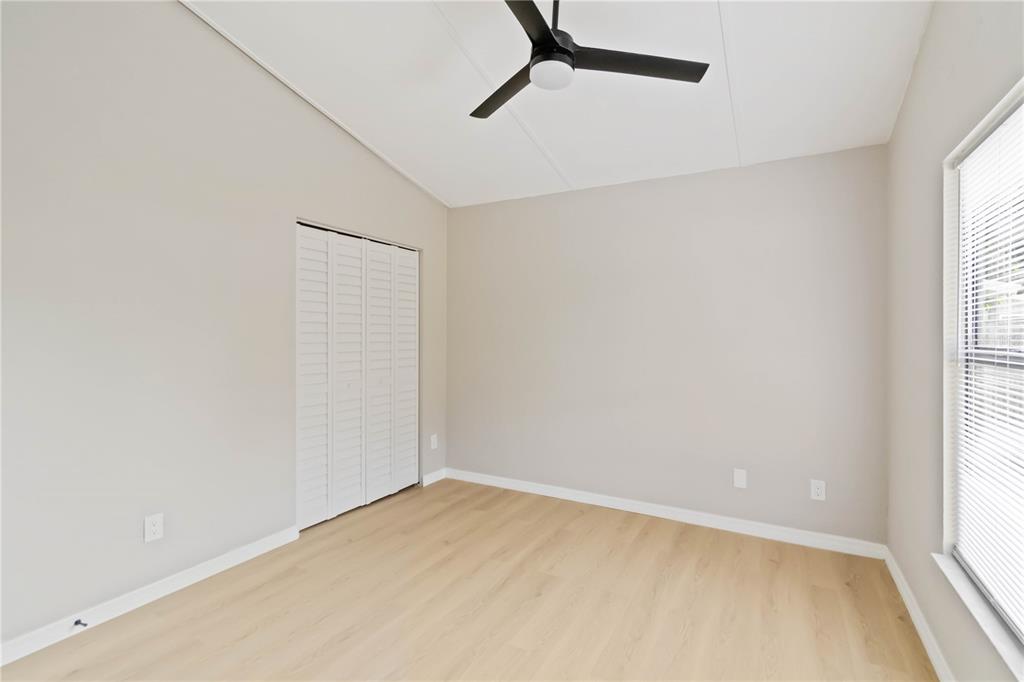 1368 21st Street Sarasota, FL 34234 - Photo 26 of 34 an empty room with a window