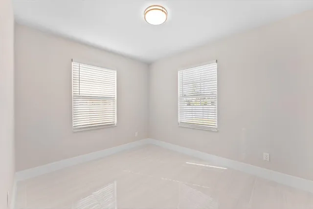 $3,200 | 2329 West Drive, West Palm Beach, FL 33409