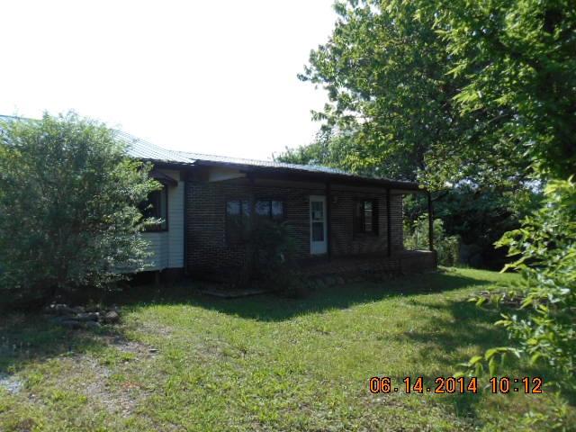 306 Trigonia Road Greenback, TN 37742 - Photo 1 of 11 front