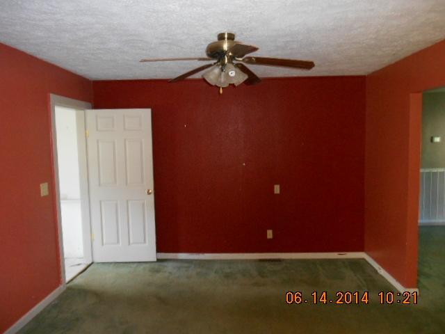 306 Trigonia Road Greenback, TN 37742 - Photo 7 of 11 family room