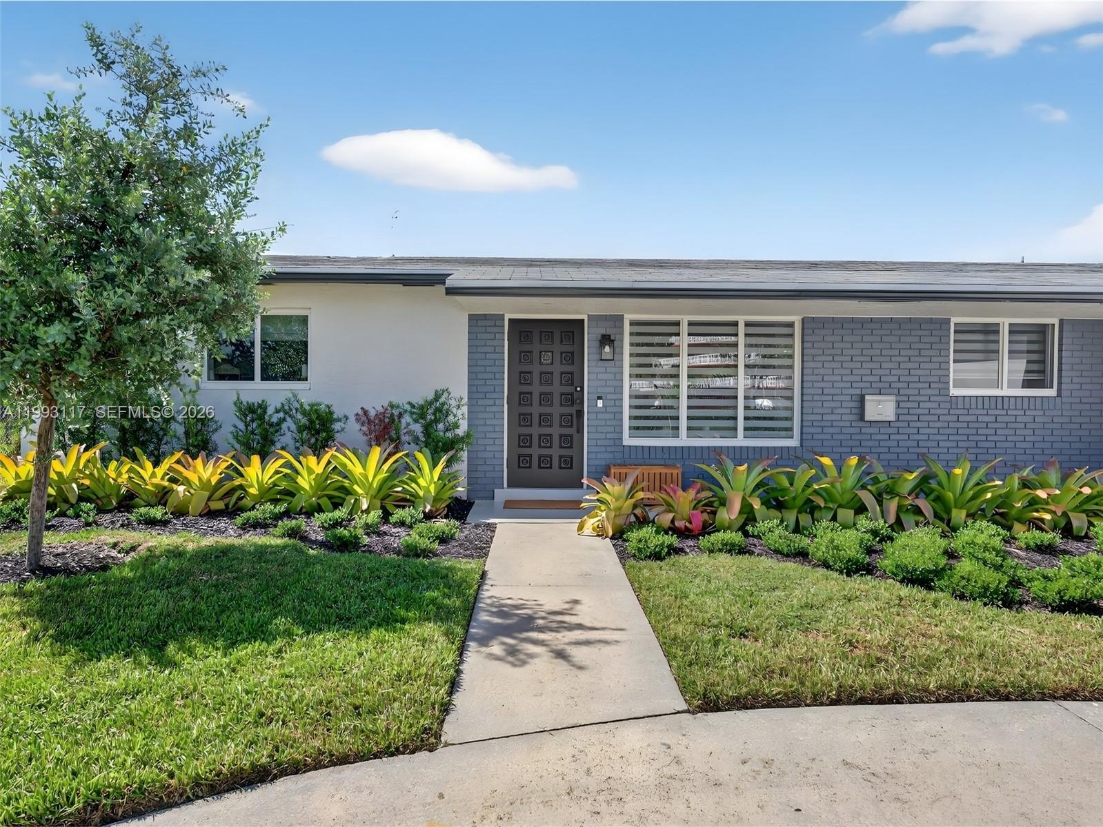 426 Southeast 3rd Street Dania Beach, FL 33004 - Photo 24 of 41