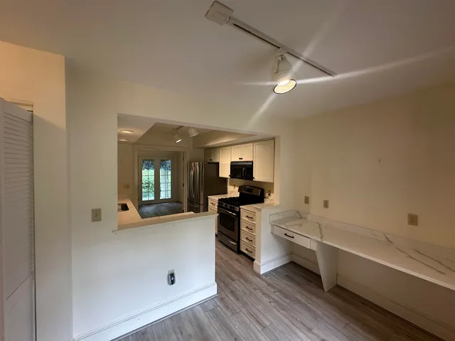 $6,000 | 579 Sagamore Avenue, Unit 14, Portsmouth, NH 03801