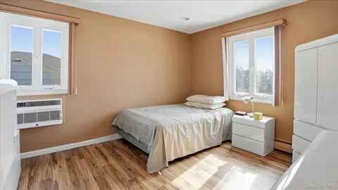 $849,999 | 2432 Aron Drive North, Seaford, NY 11783