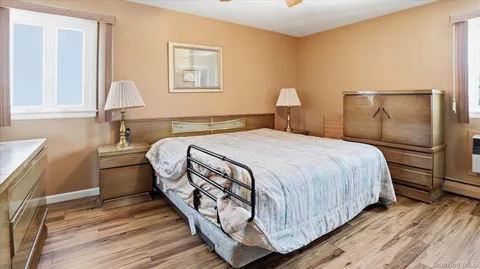 $849,999 | 2432 Aron Drive North, Seaford, NY 11783