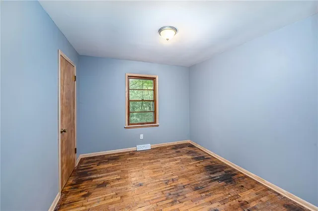 $380,000 | 4914 North Central Street, Gladstone, MO 64118