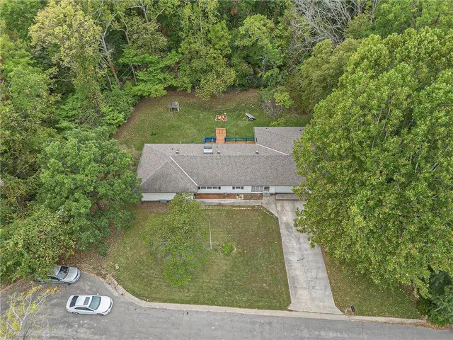 $380,000 | 4914 North Central Street, Gladstone, MO 64118