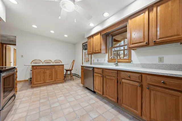 $499,789 | 56 Great Hill Road, Seymour, CT 06483