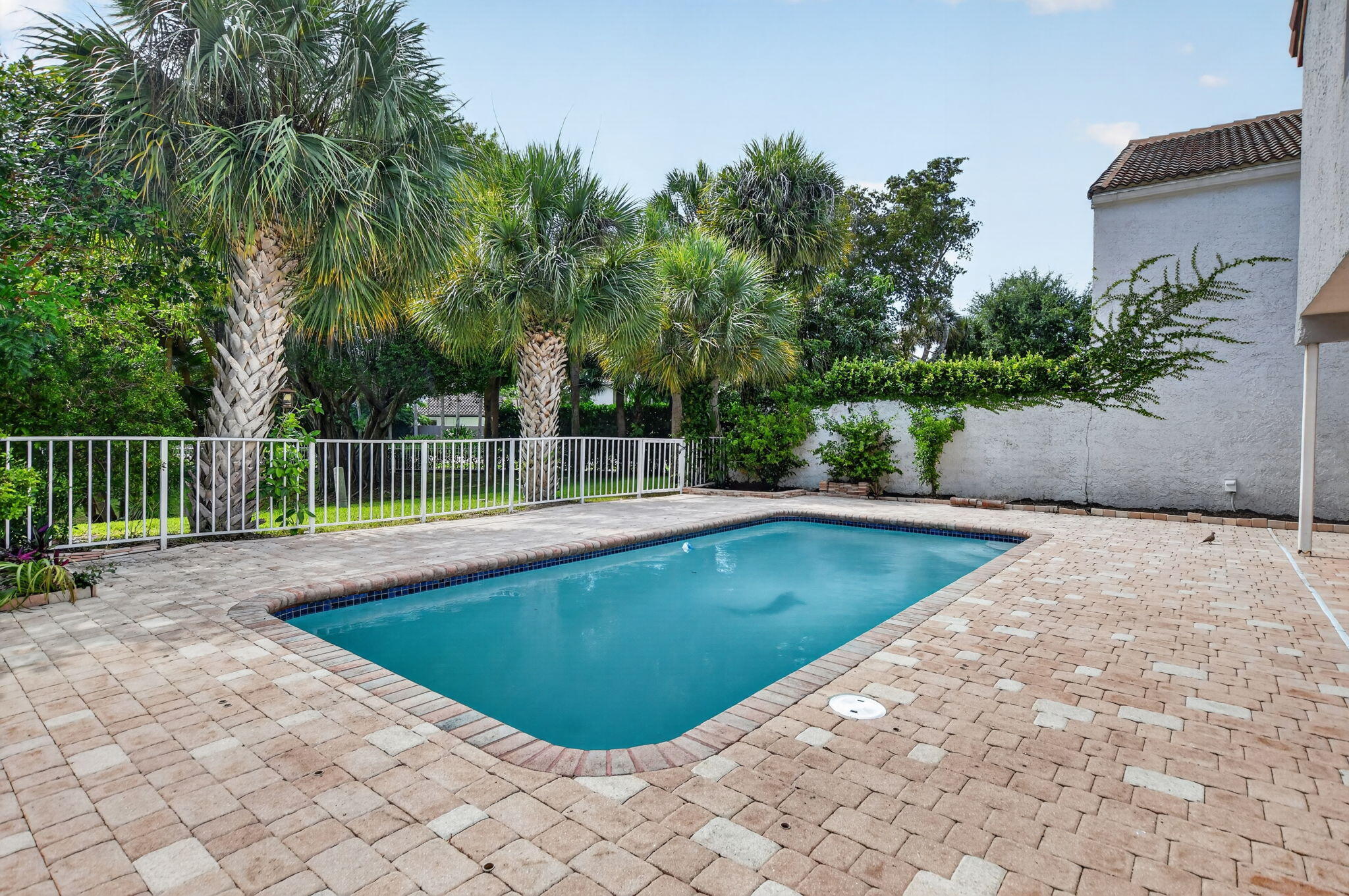 23338 La Vida Way Boca Raton, FL 33433 - Photo 49 of 52 Pool/Patio