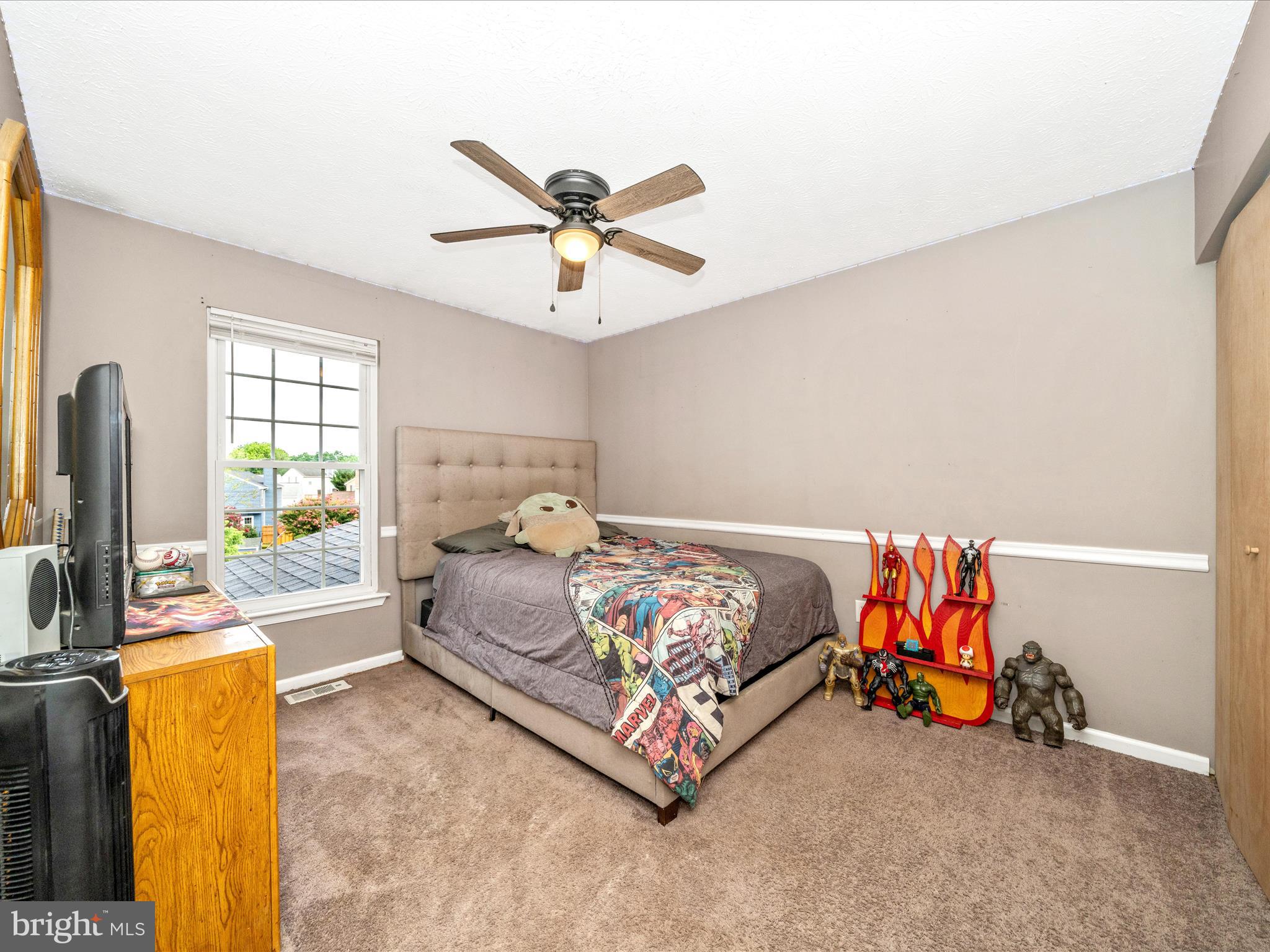 5004 Mallard Lane Frederick, MD 21703 - Photo 26 of 35 a bedroom with a bed and a couch