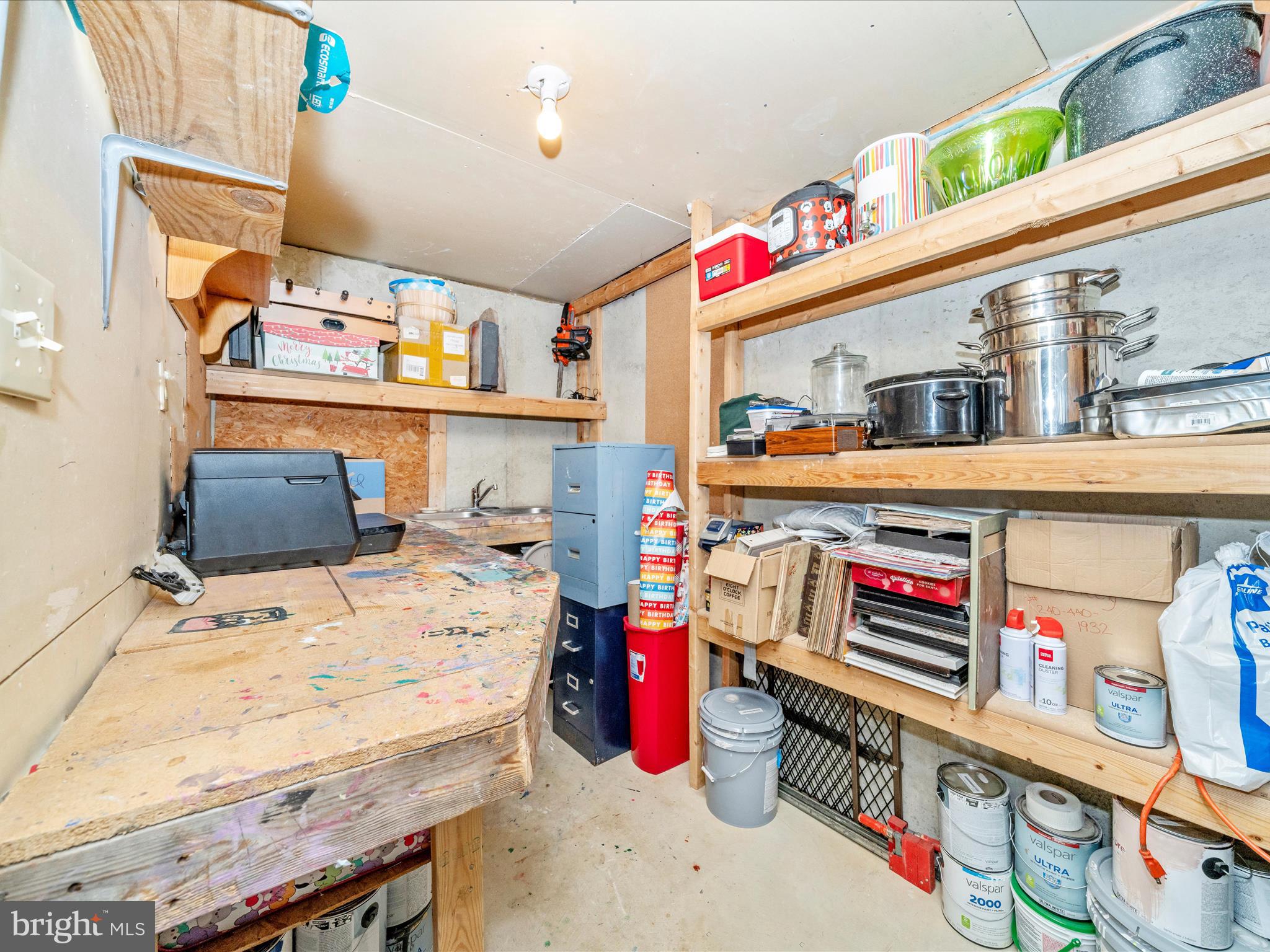 5004 Mallard Lane Frederick, MD 21703 - Photo 29 of 35 a utility room with dryer and washer
