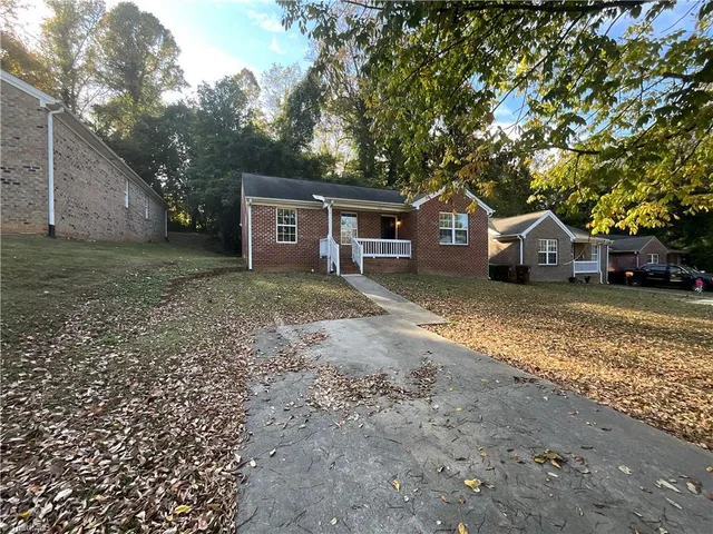 $1,550 | 1019 Manor Drive, High Point, NC 27260