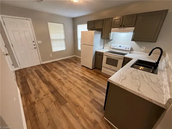 $1,495 | 1019 Manor Drive, High Point, NC 27260