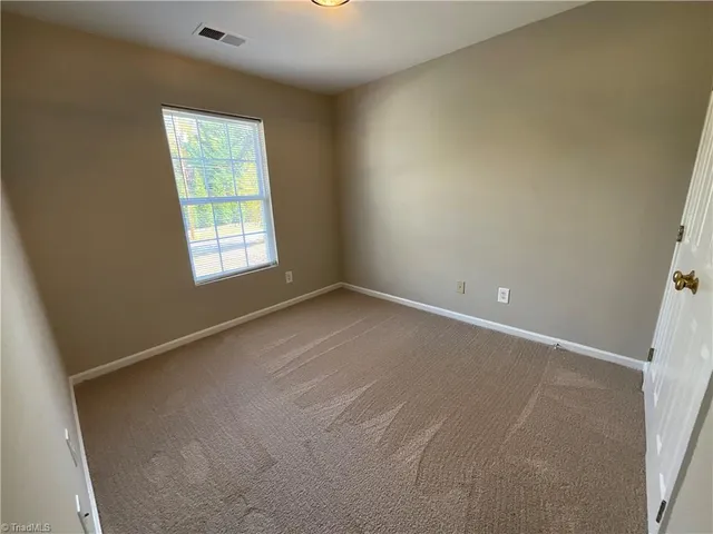 $1,550 | 1019 Manor Drive, High Point, NC 27260