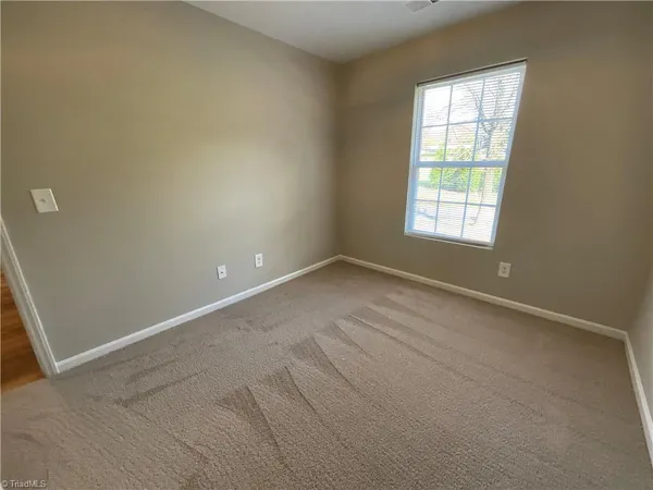 $1,495 | 1019 Manor Drive, High Point, NC 27260