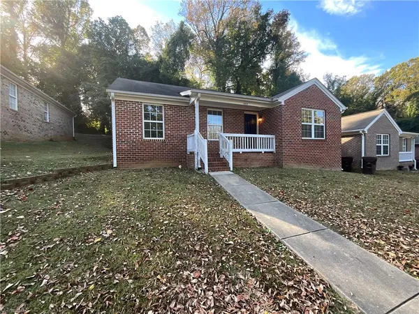 $1,495 | 1019 Manor Drive, High Point, NC 27260