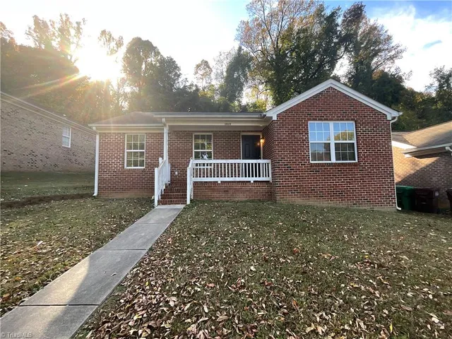 $1,550 | 1019 Manor Drive, High Point, NC 27260